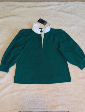 NWT Crown & Ivy Hunter Green Long Sleeve Top w/White Ruffled Collar Size Medium